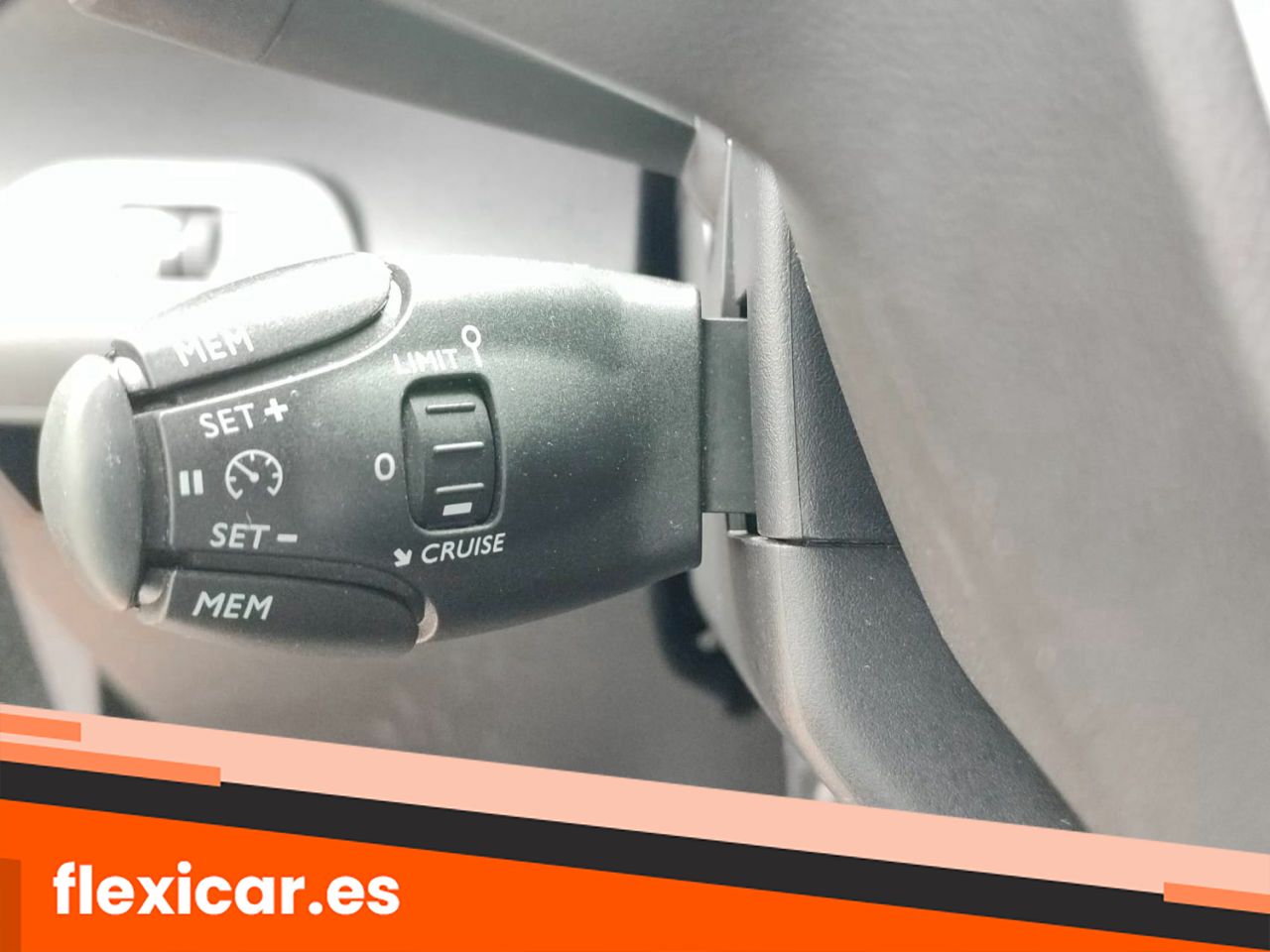 Foto Peugeot Rifter 13