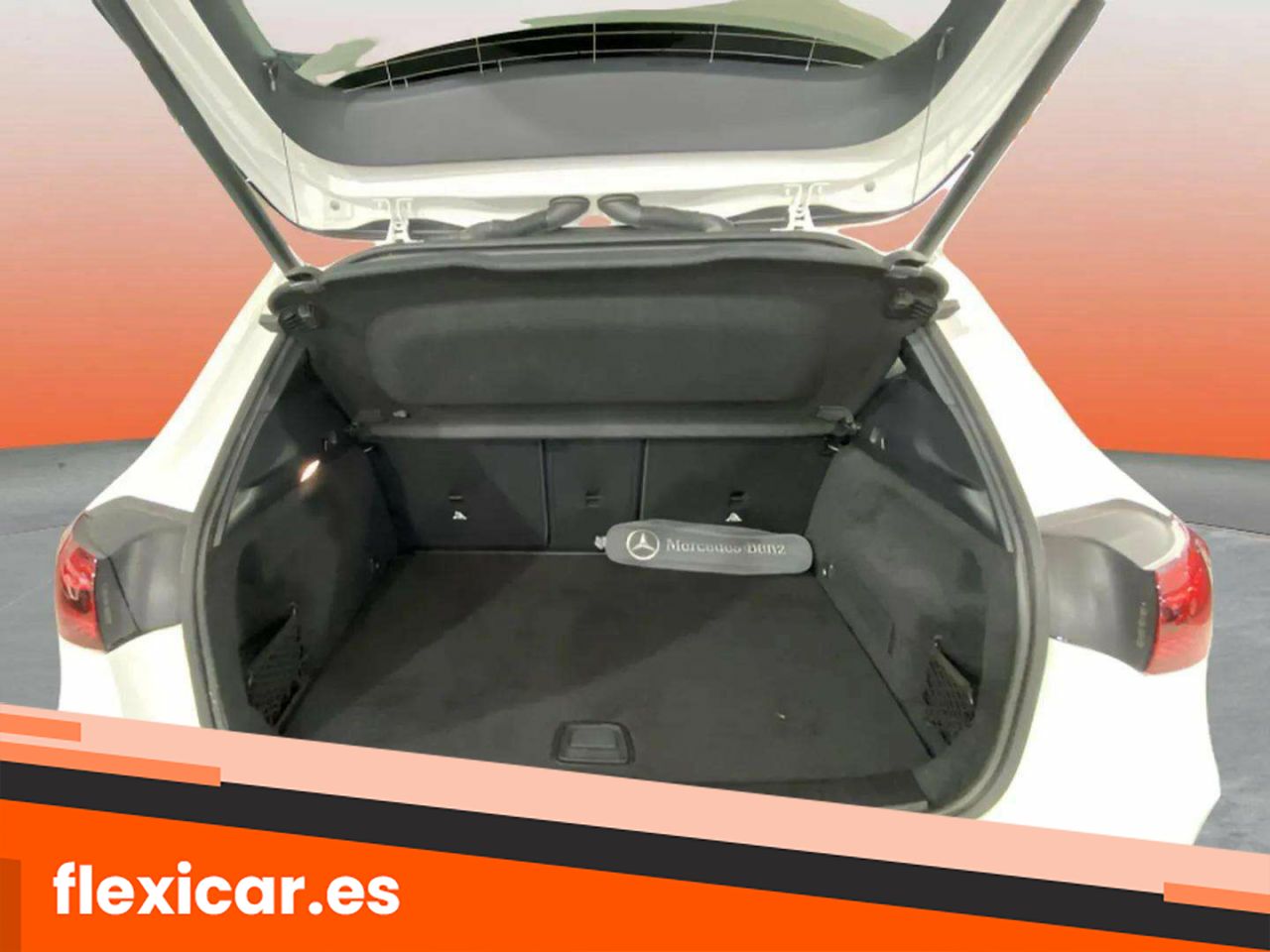 Foto Mercedes-Benz Clase GLA 18
