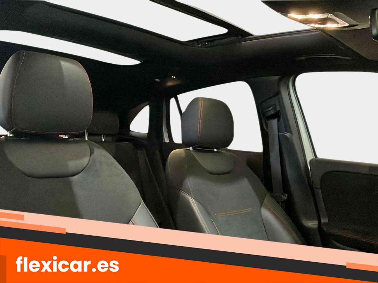 Foto Mercedes-Benz Clase GLA 27