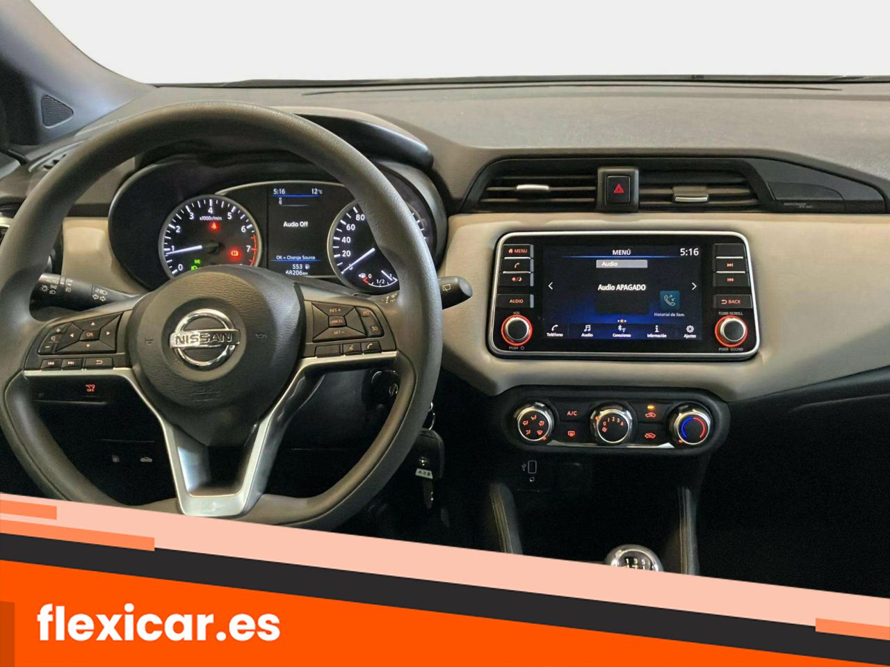 Foto Nissan Micra 12