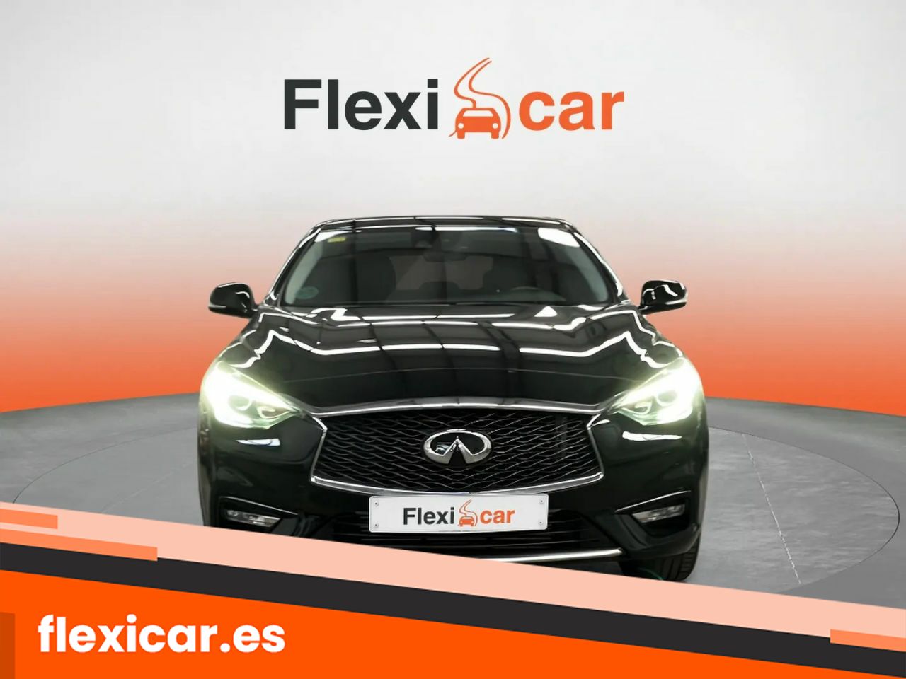 Foto Infiniti Q30 2