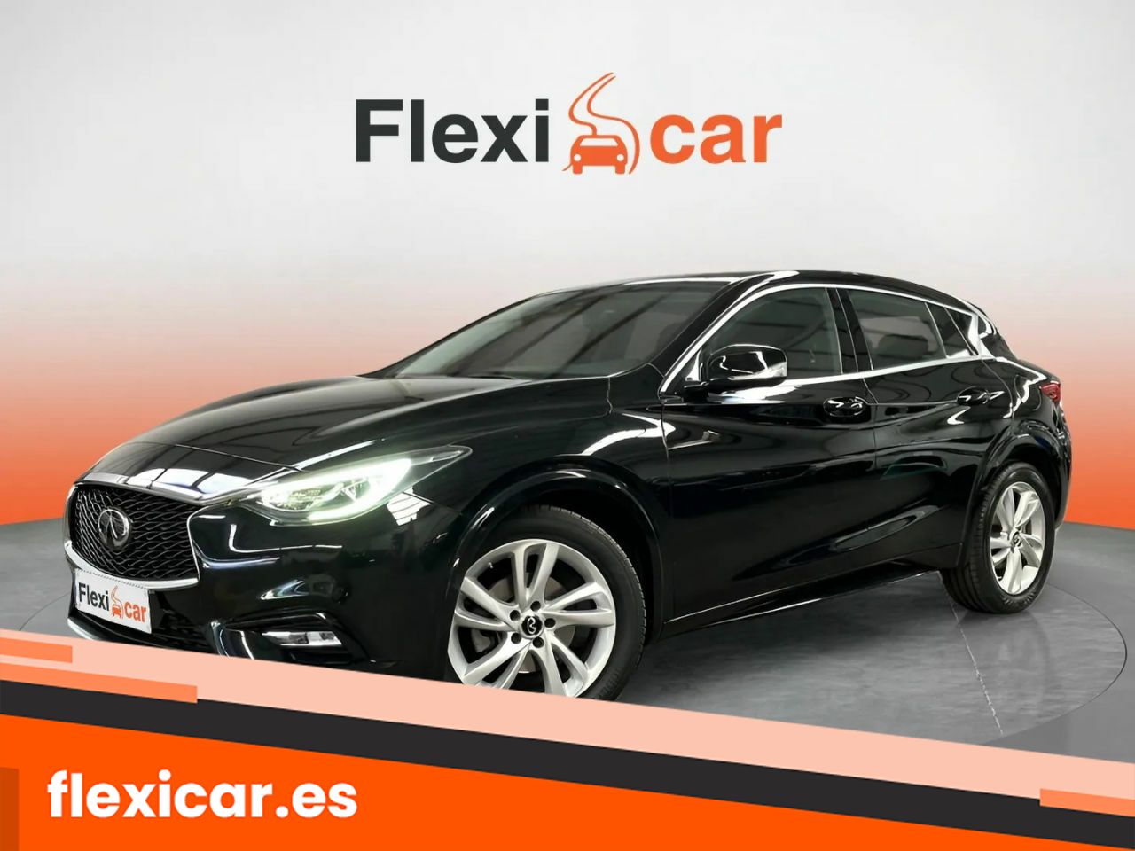 Foto Infiniti Q30 3