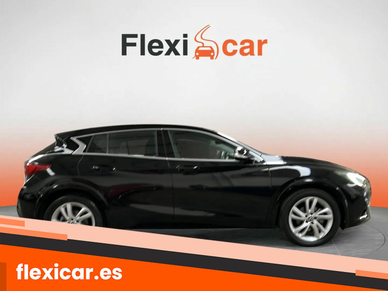 Foto Infiniti Q30 8