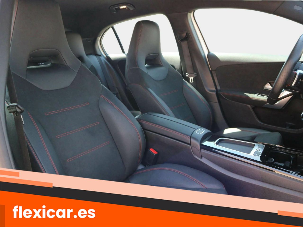 Foto Mercedes-Benz Clase A 18