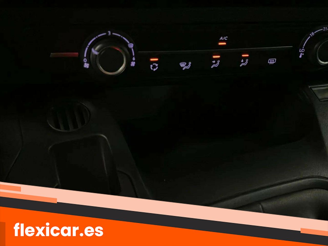 Foto Peugeot Rifter 23
