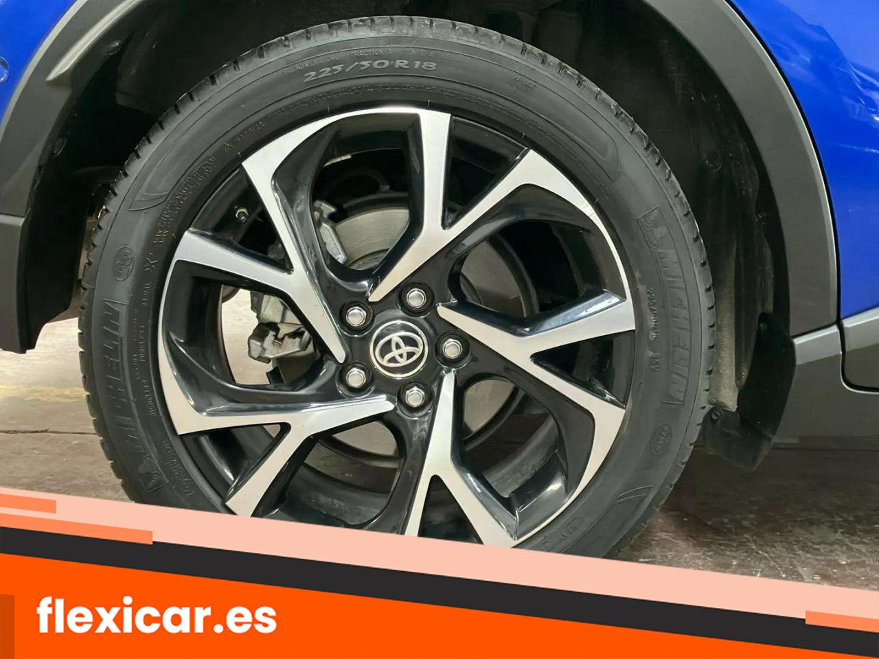 Foto Toyota C-HR 21