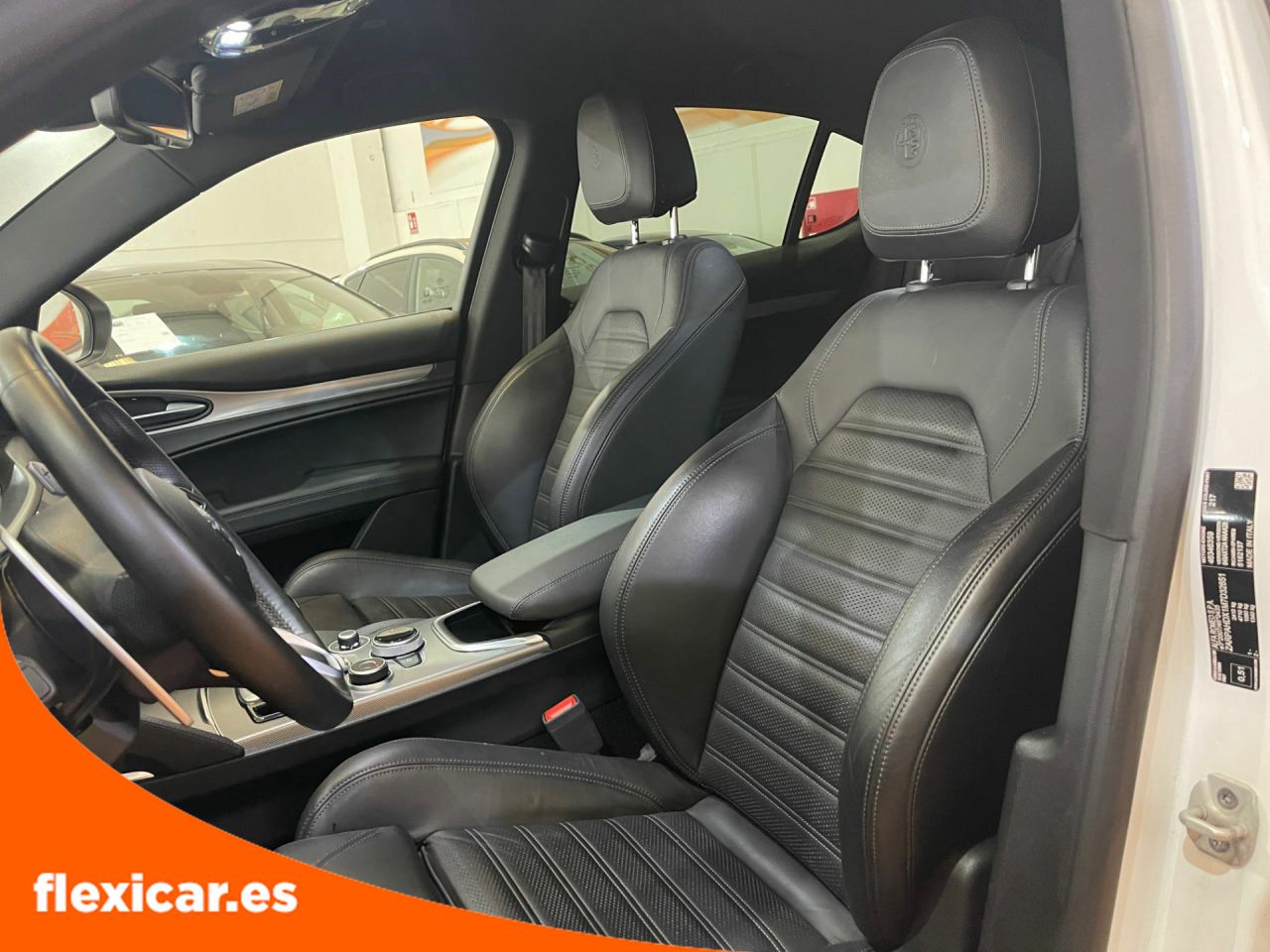 Foto Alfa Romeo Stelvio 10