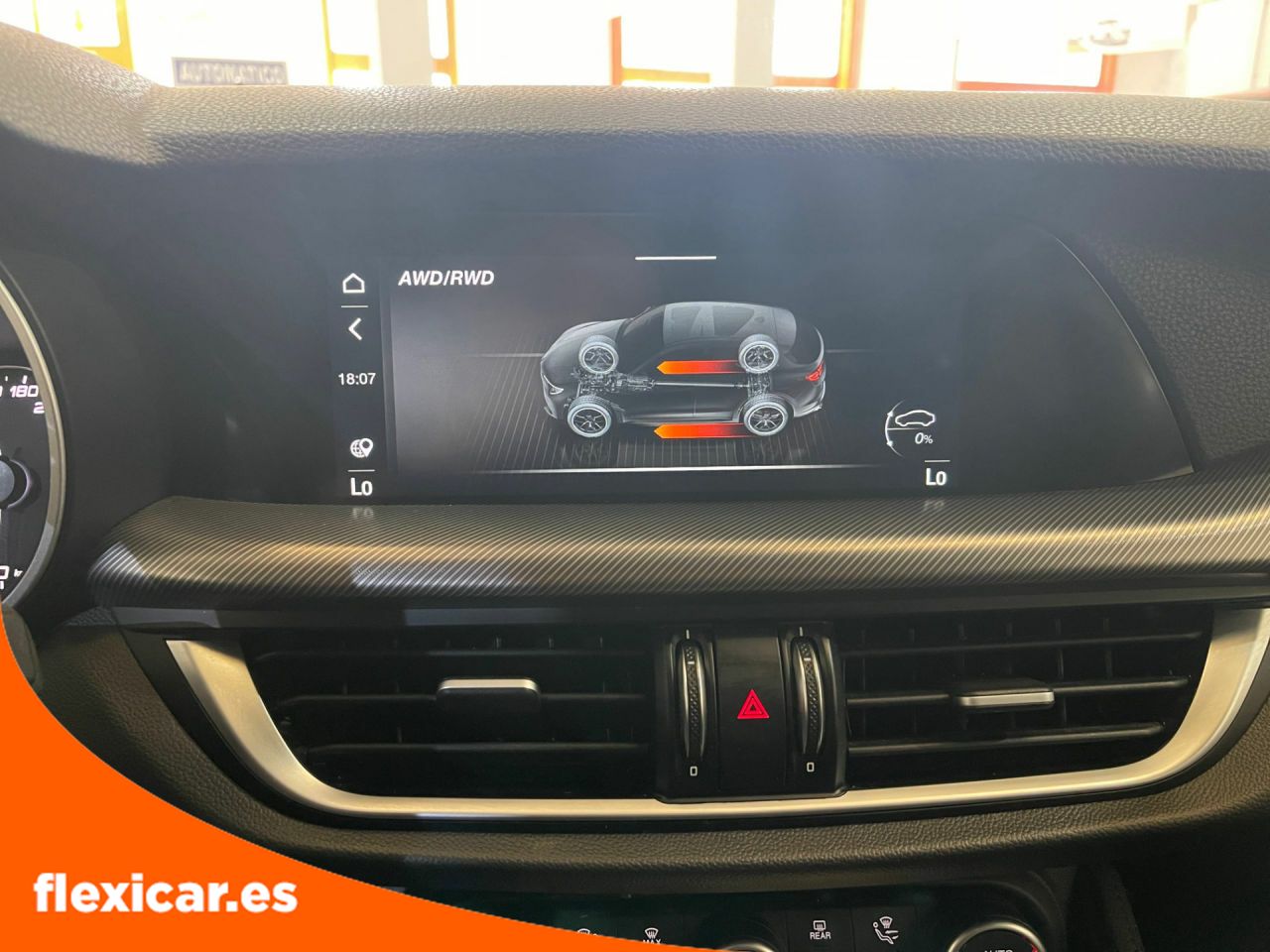 Foto Alfa Romeo Stelvio 28