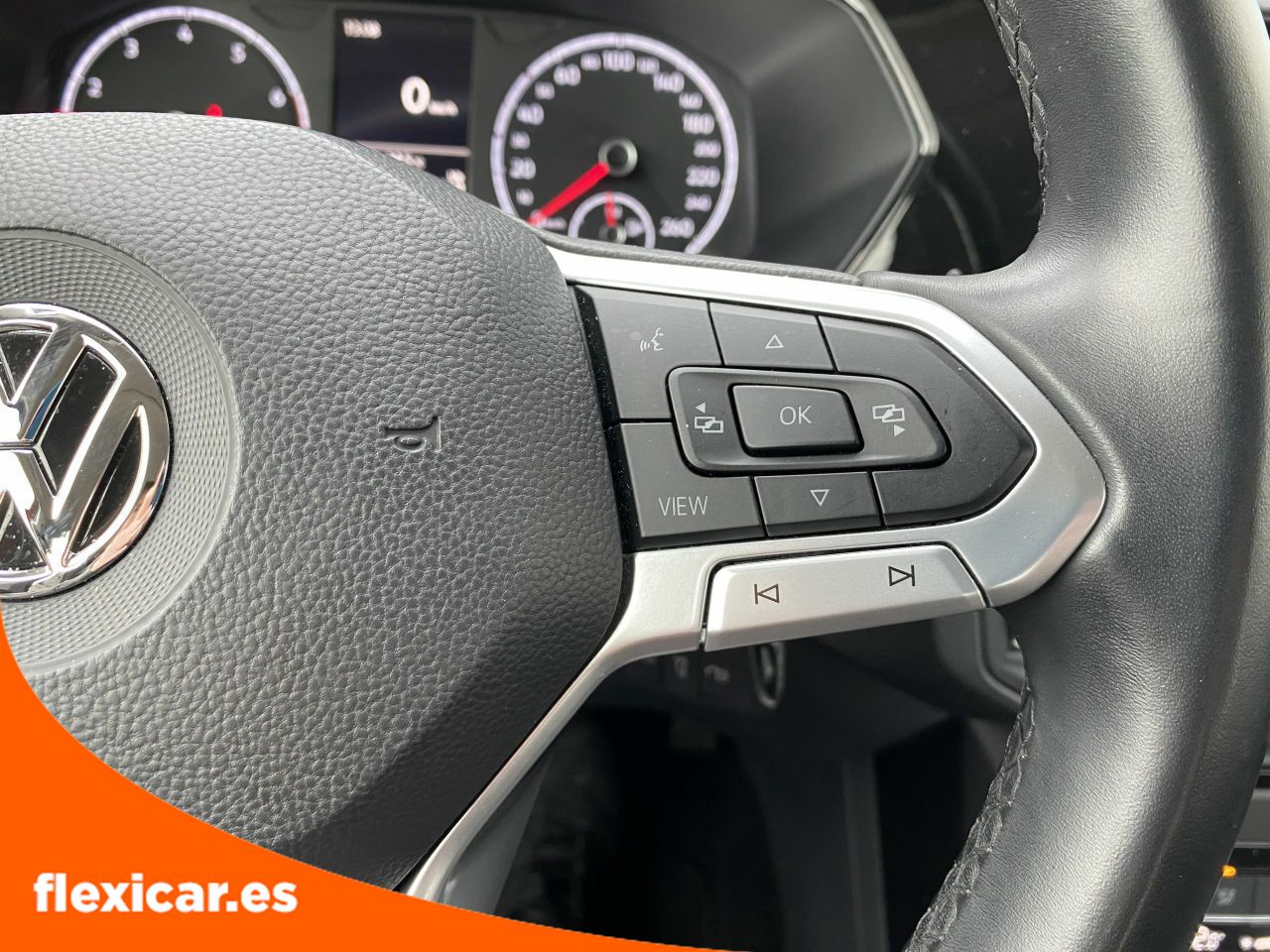 Foto Volkswagen T-Cross 17