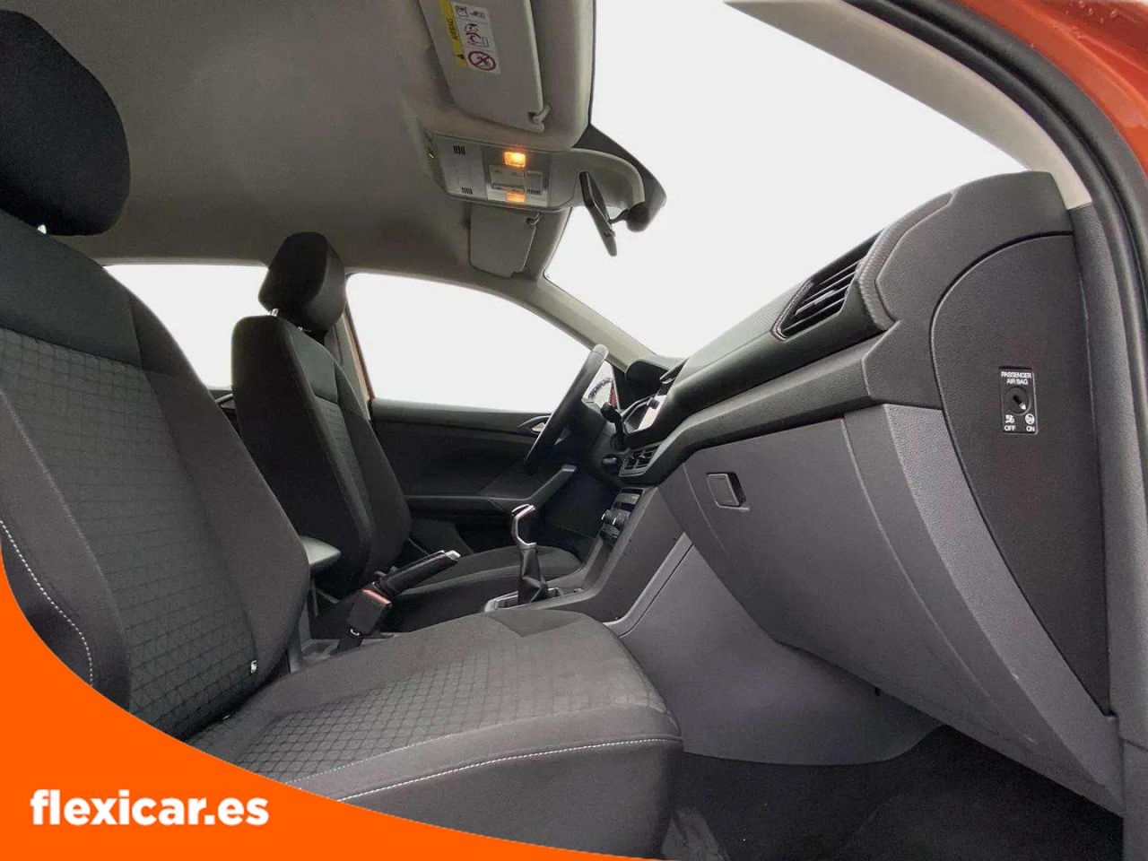 Foto Volkswagen T-Cross 22