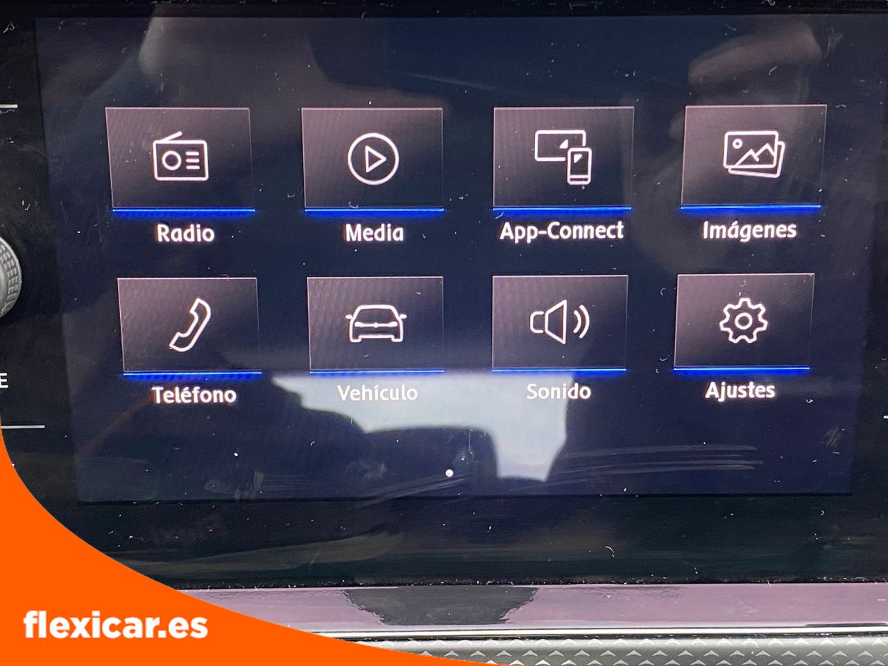 Foto Volkswagen T-Cross 23