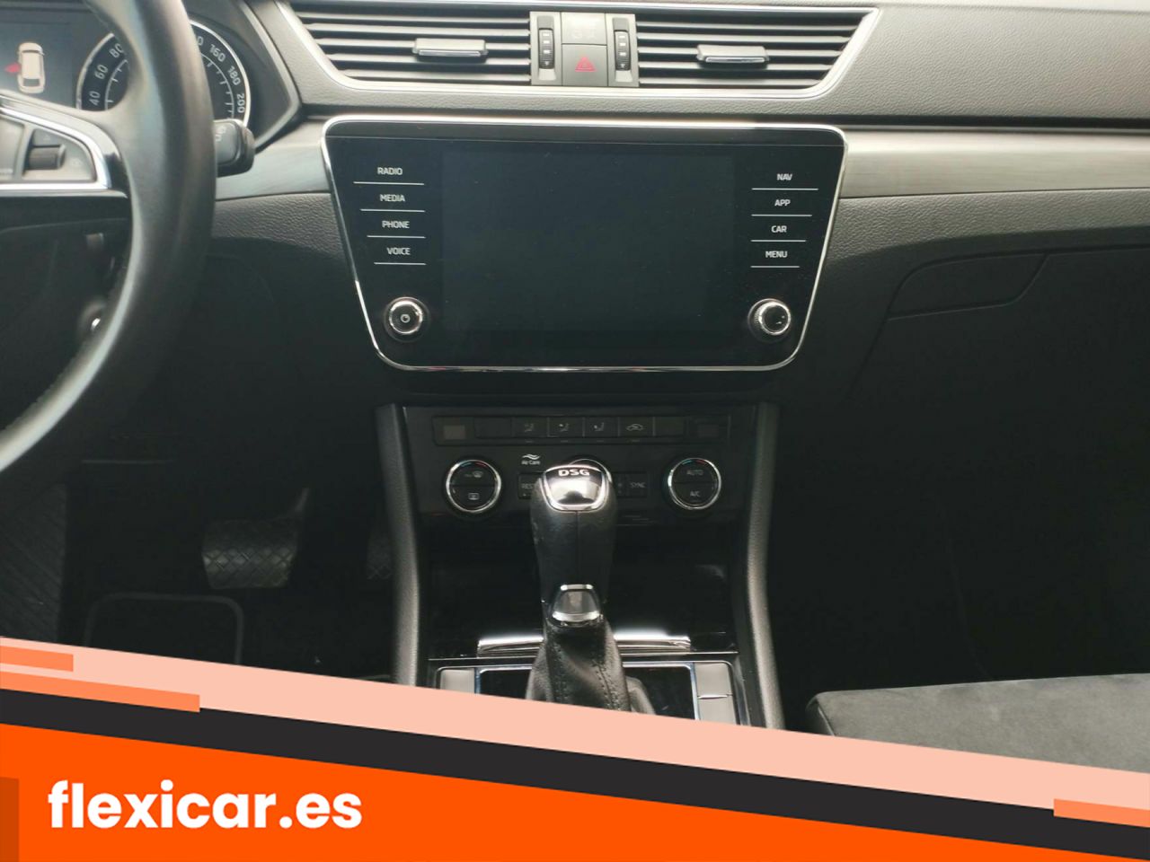 Foto Skoda Superb 21