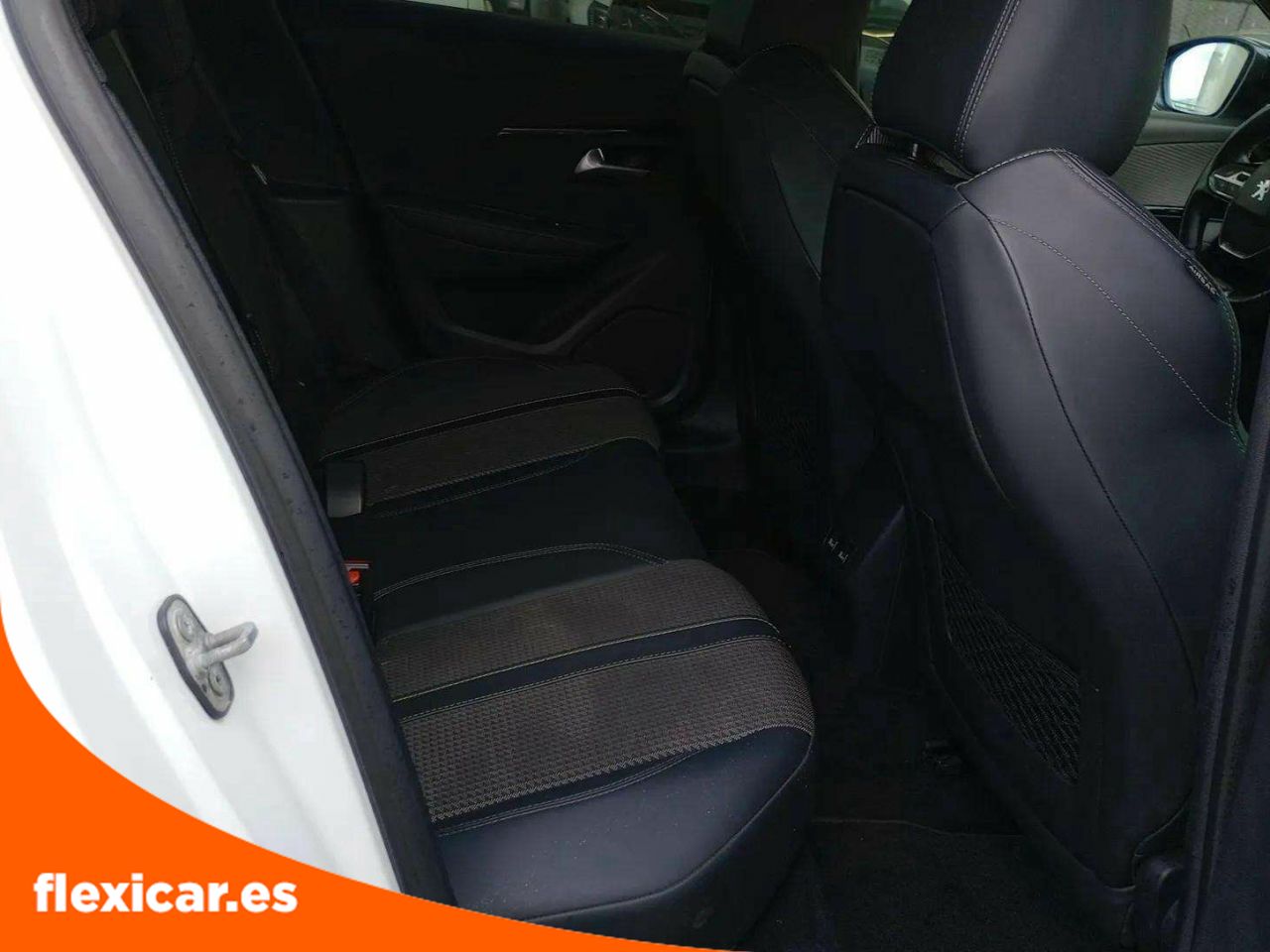 Foto Peugeot 208 13