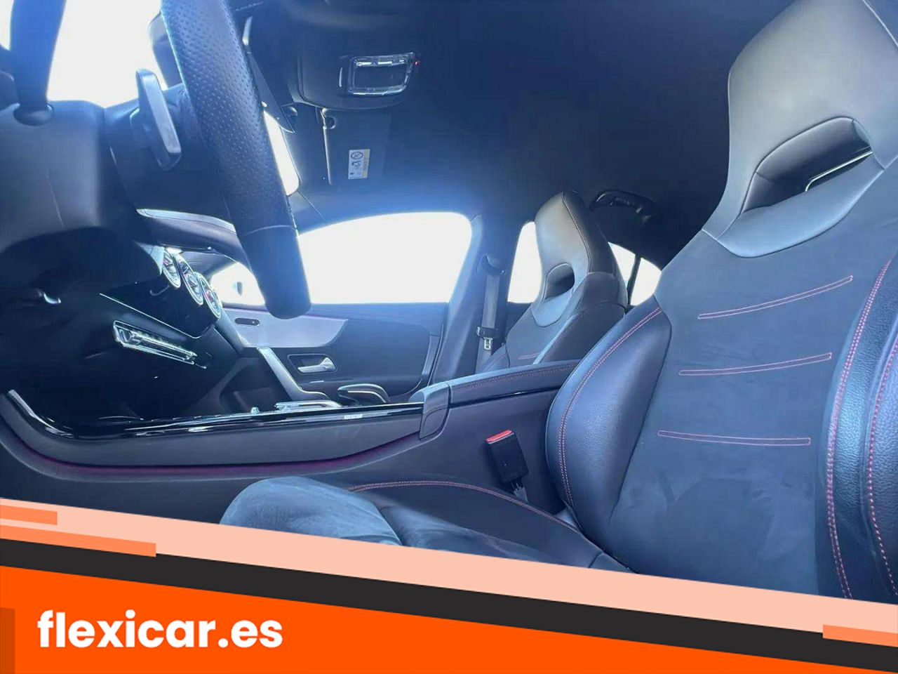 Foto Mercedes-Benz Clase CLA 11