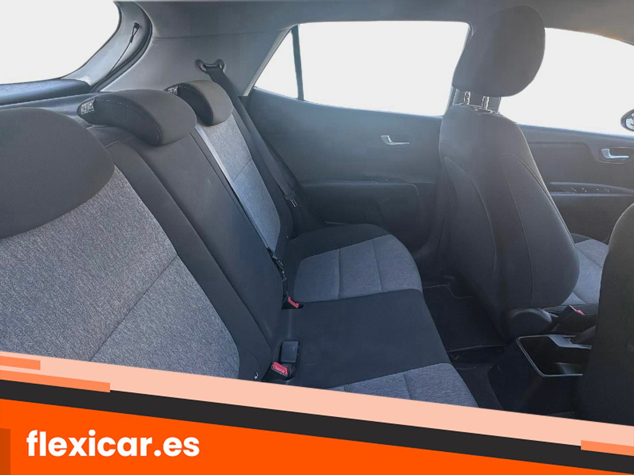 Foto Kia Stonic 8