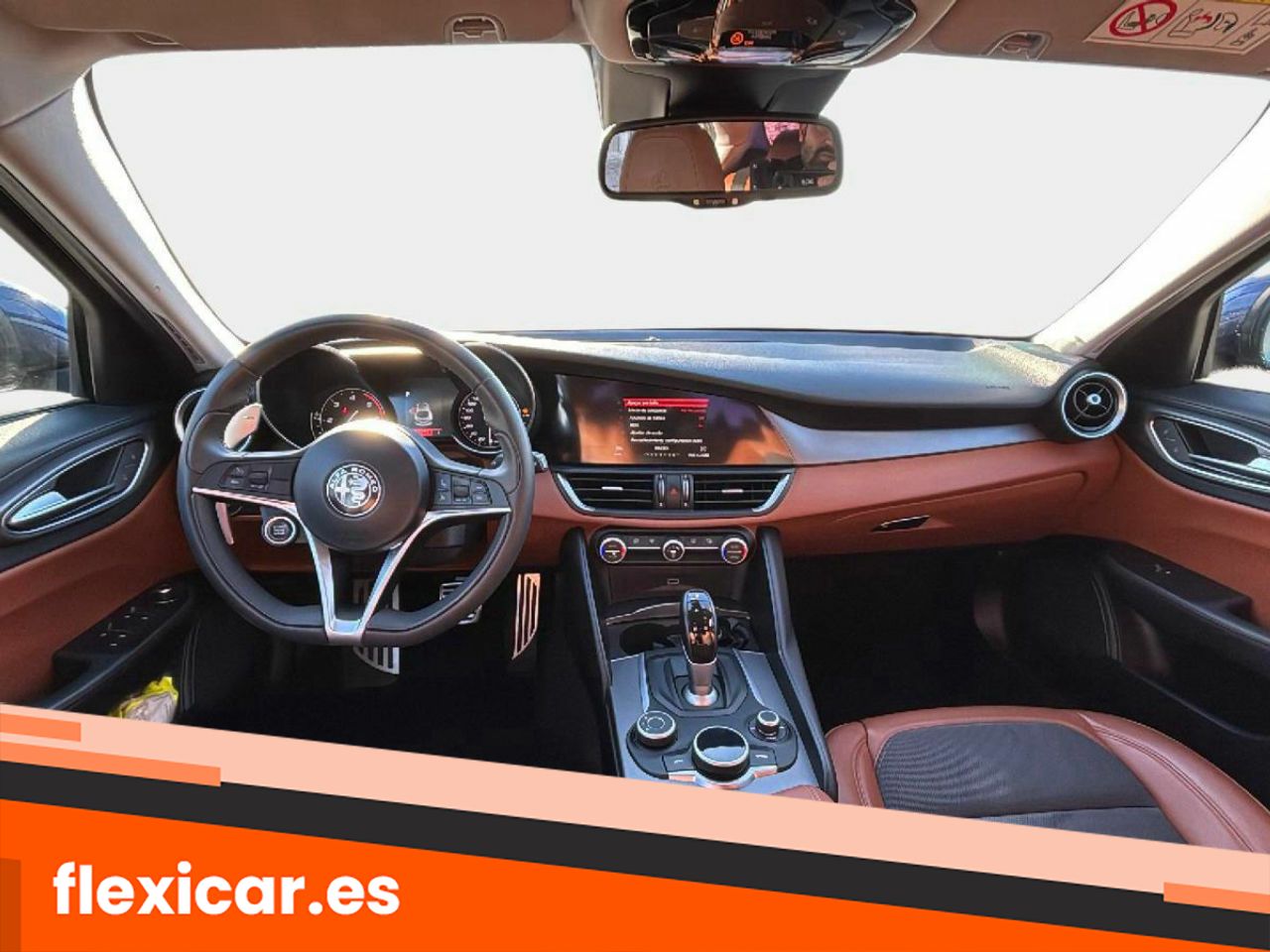 Foto Alfa Romeo Giulia 11