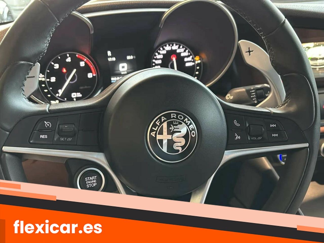 Foto Alfa Romeo Giulia 12