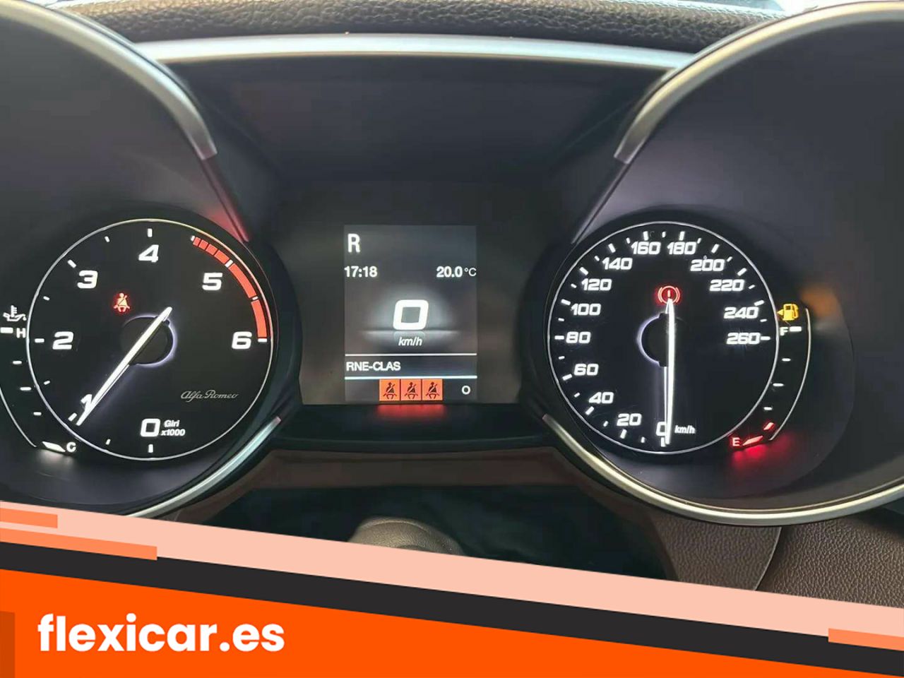 Foto Alfa Romeo Giulia 13