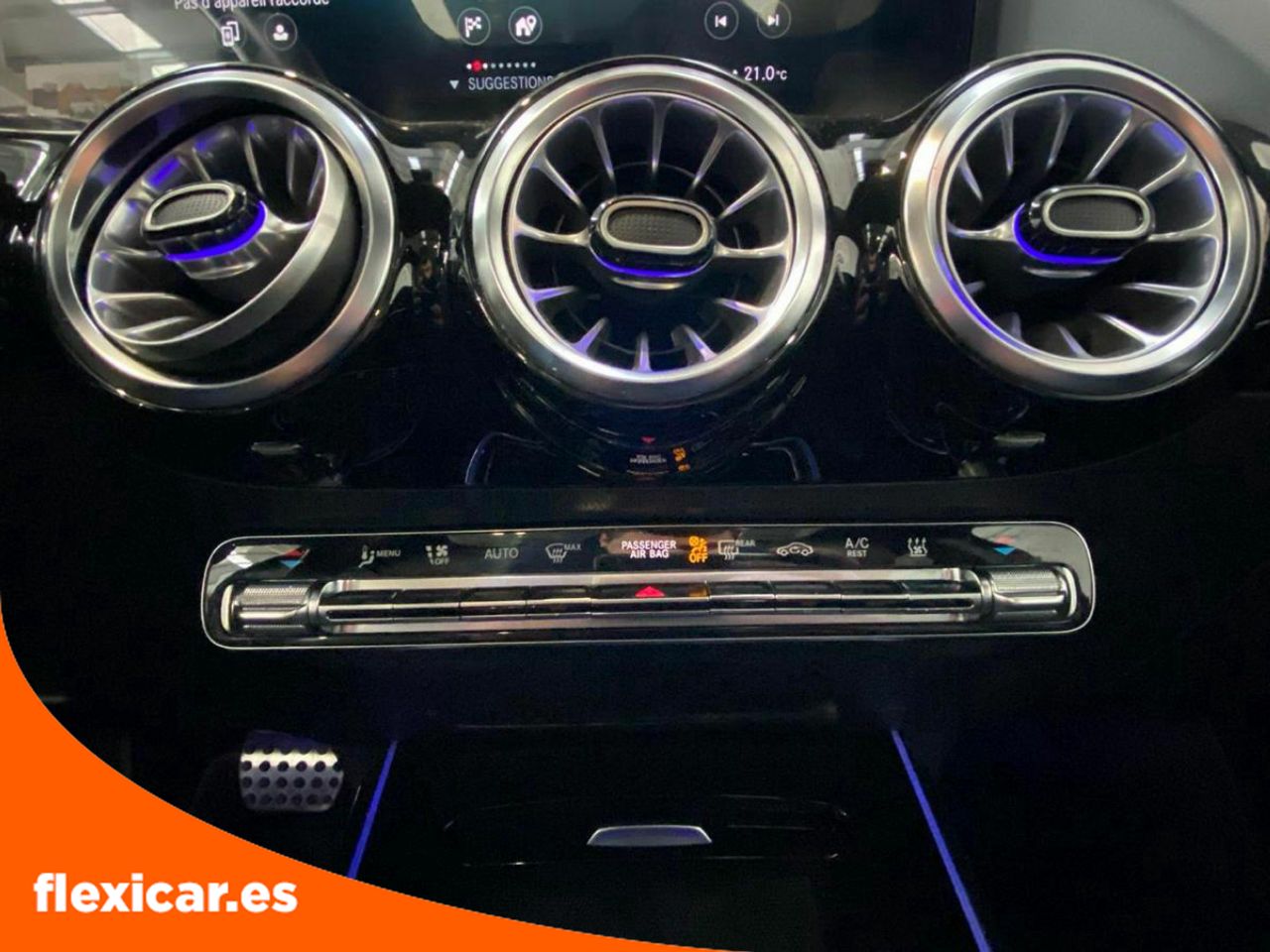 Foto Mercedes-Benz Clase GLA 19