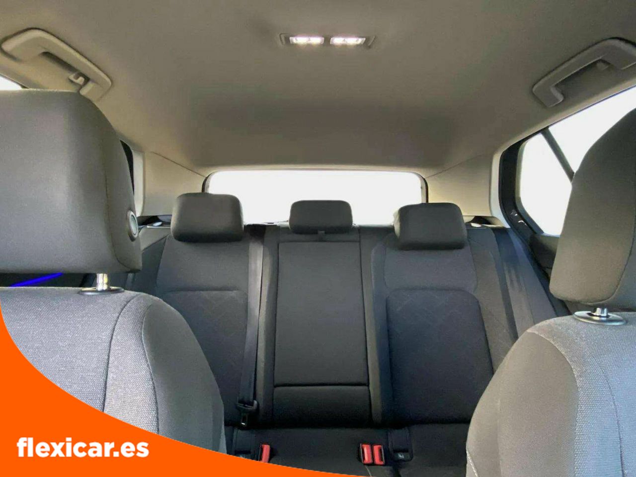 Foto Volkswagen Golf 16