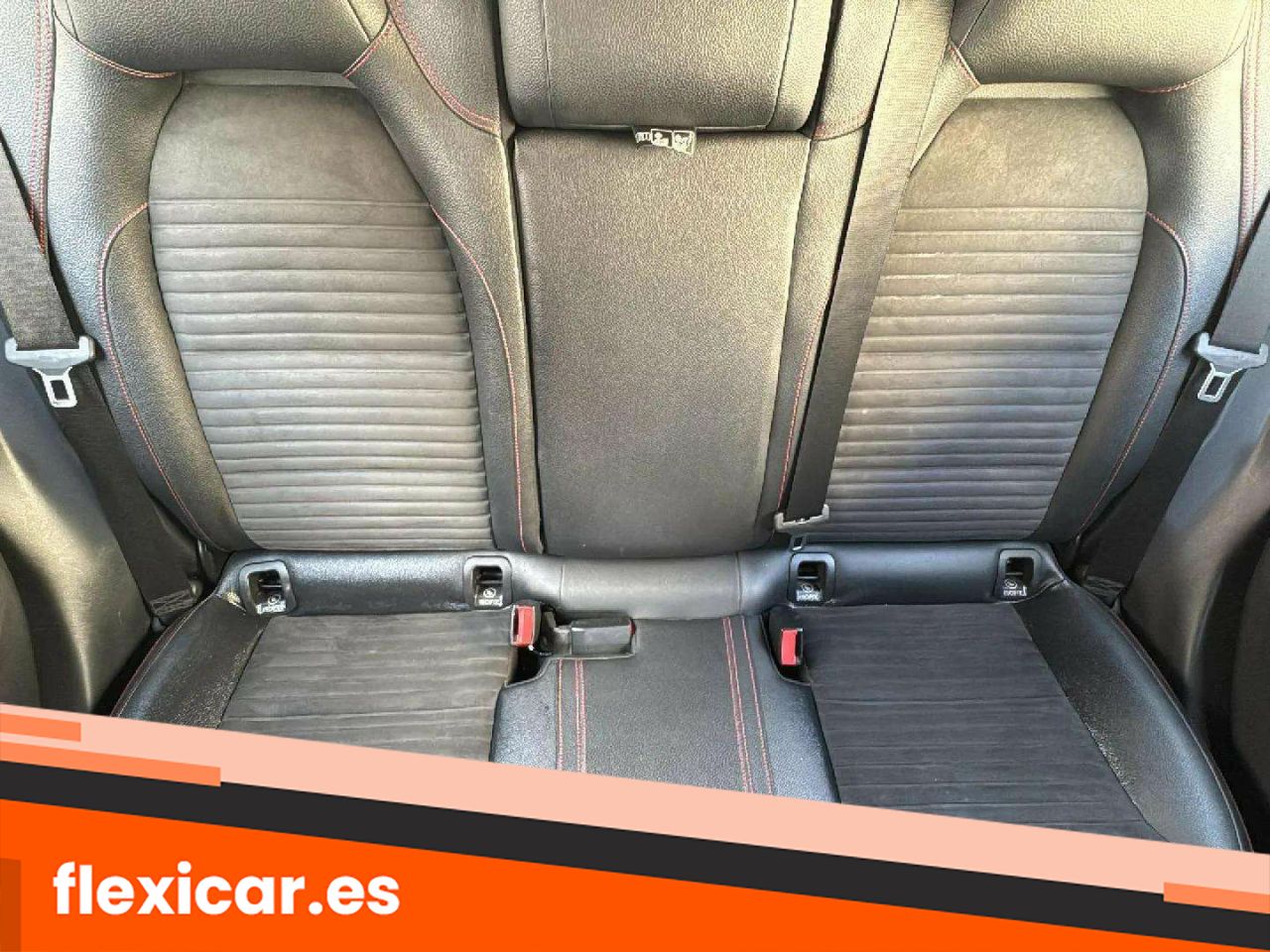Foto Mercedes-Benz Clase GLA 18