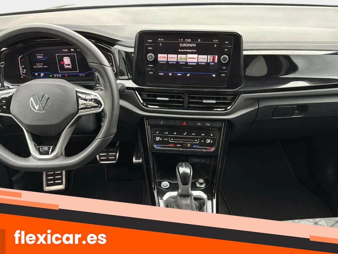 Foto Volkswagen T-Roc 11