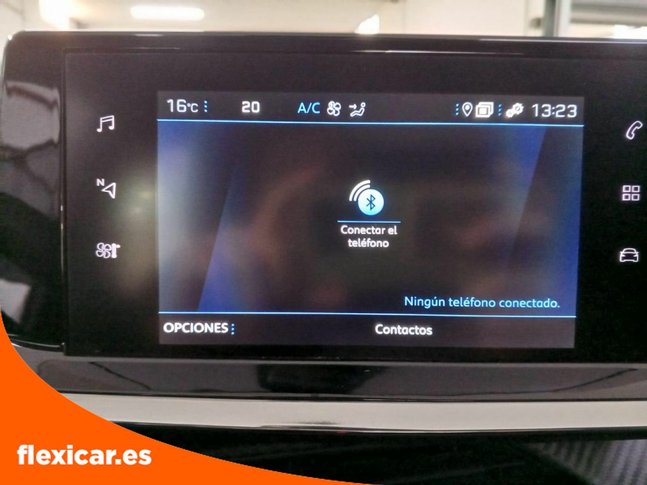 Foto Peugeot 208 16