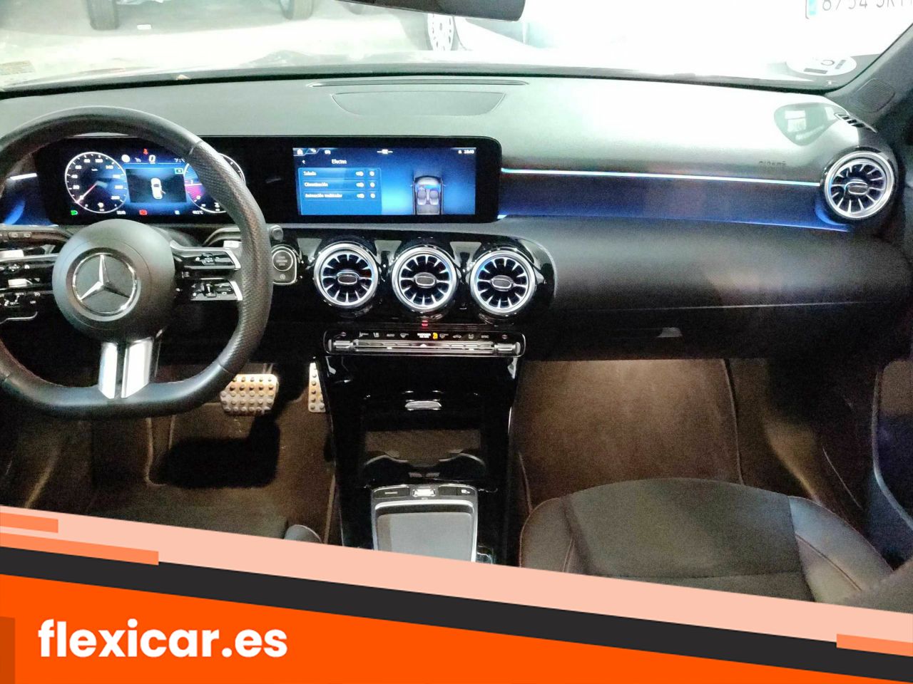 Foto Mercedes-Benz Clase A 25