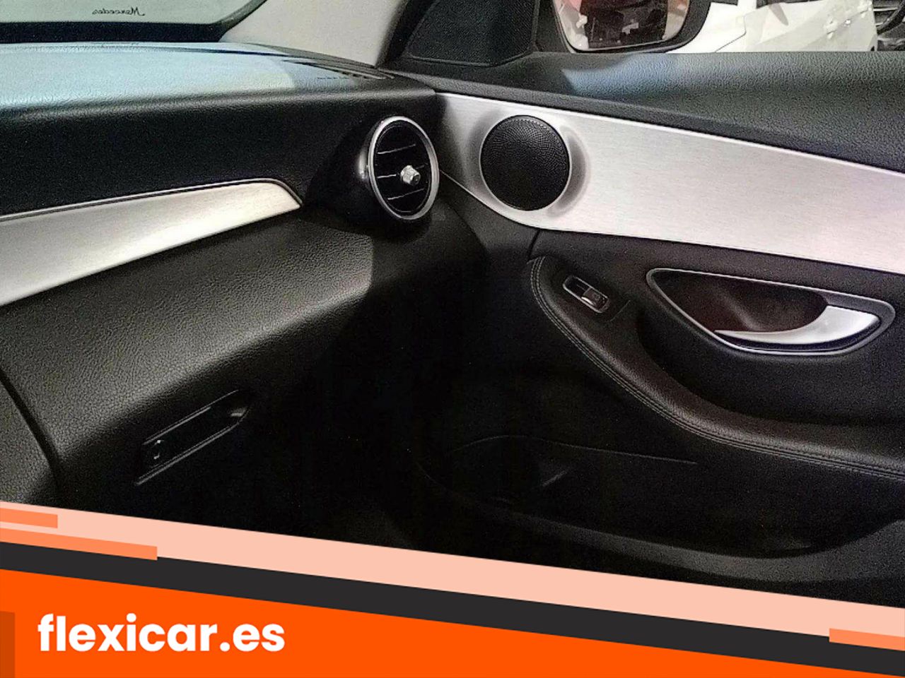 Foto Mercedes-Benz Clase C 30