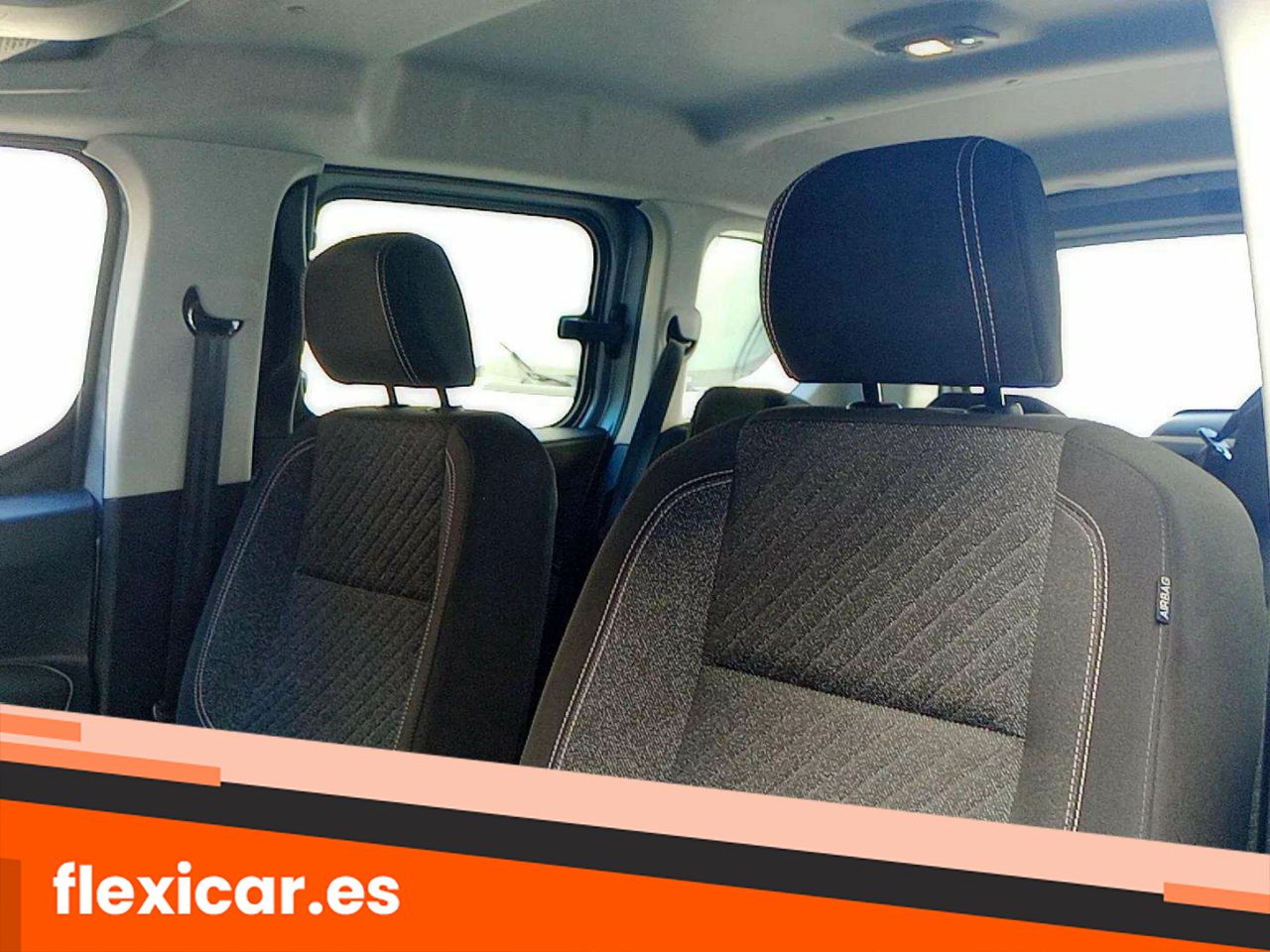 Foto Peugeot Rifter 17