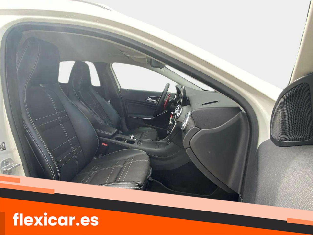 Foto Mercedes-Benz Clase GLA 11