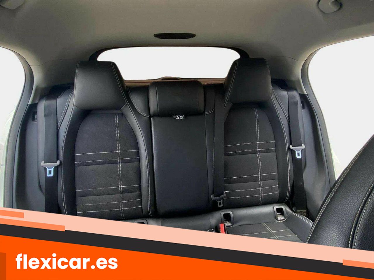 Foto Mercedes-Benz Clase GLA 17
