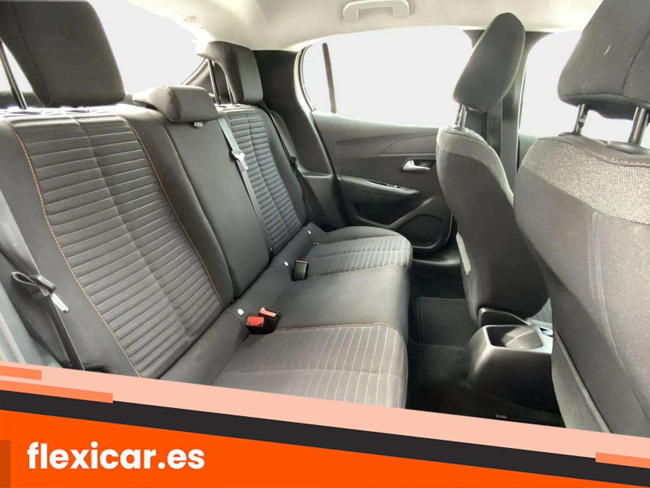 Foto Peugeot 208 16