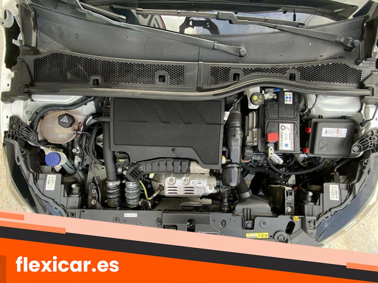 Foto Peugeot 208 19