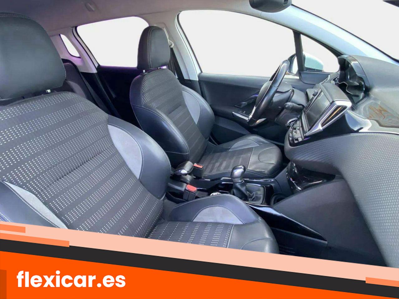 Foto Peugeot 2008 13