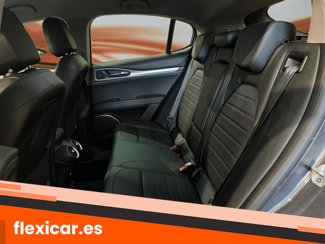 Foto Alfa Romeo Stelvio 12