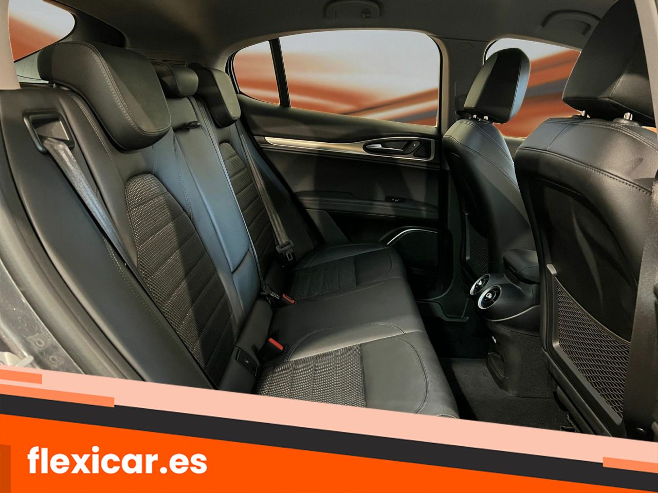 Foto Alfa Romeo Stelvio 14