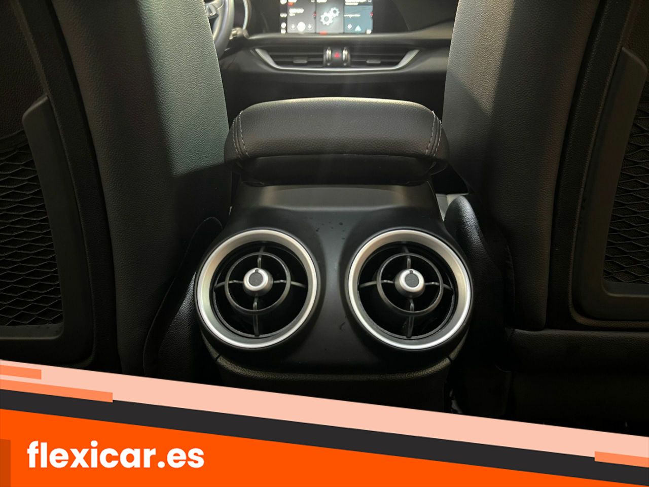 Foto Alfa Romeo Stelvio 15