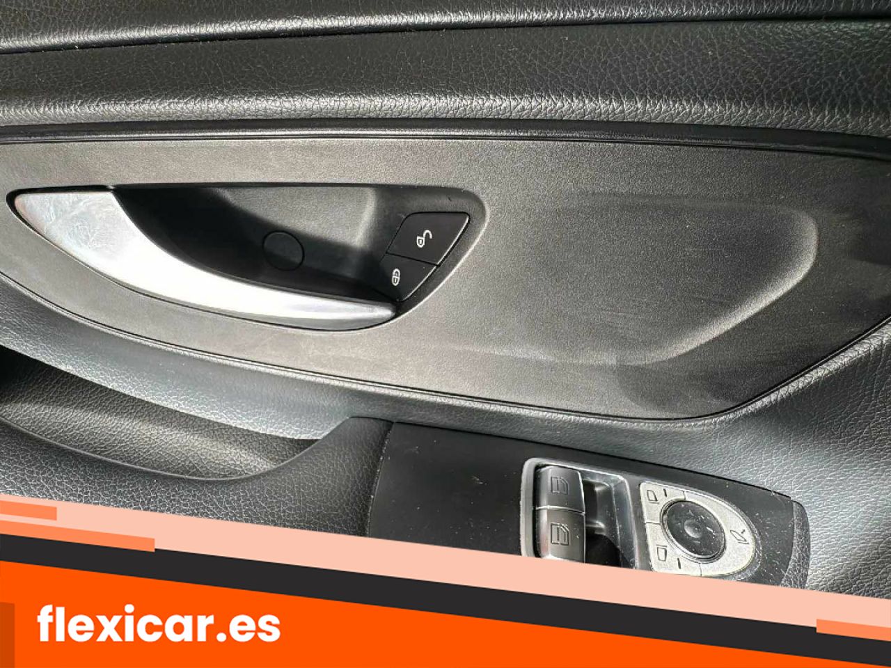 Foto Mercedes-Benz Clase V 30