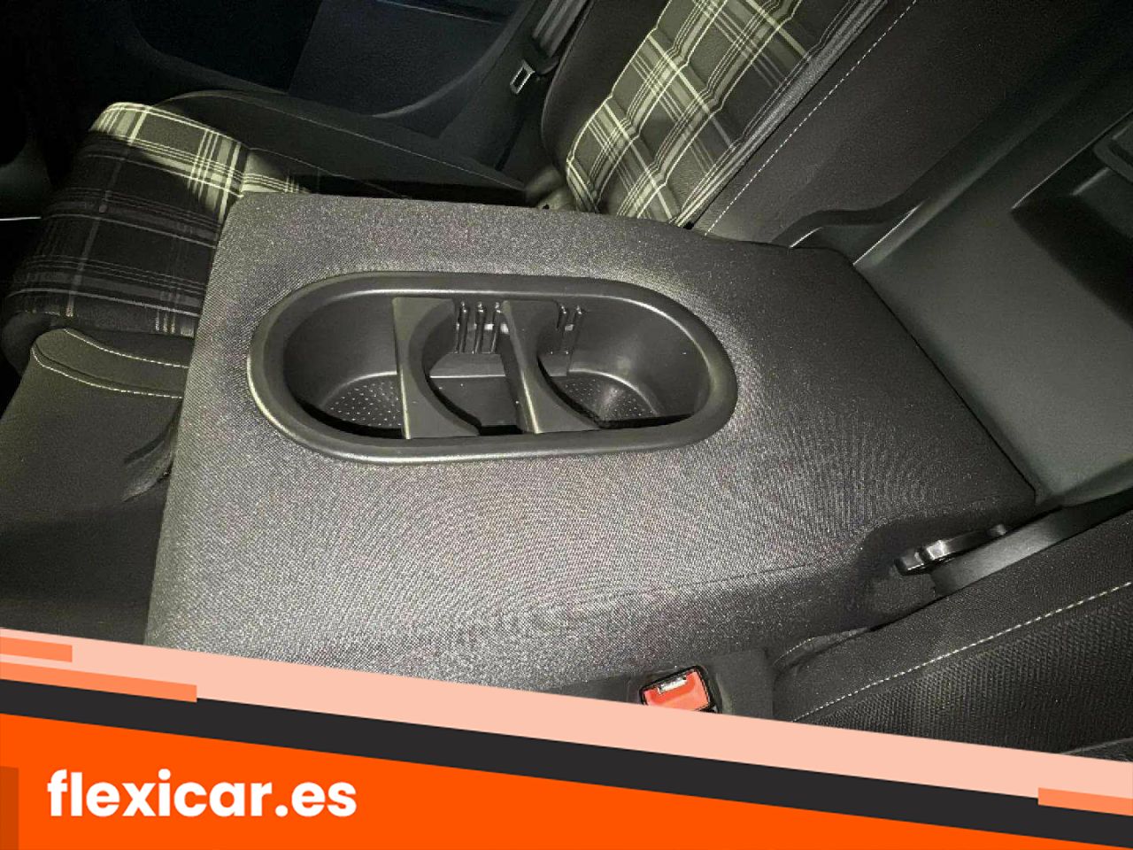 Foto Volkswagen Golf 26