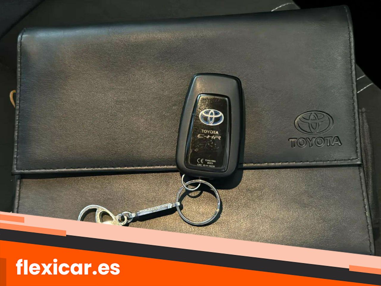 Foto Toyota C-HR 19