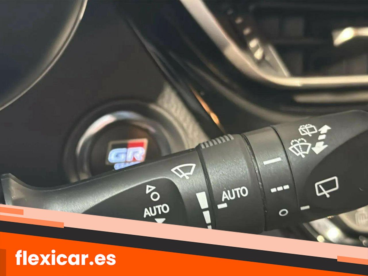 Foto Toyota C-HR 26
