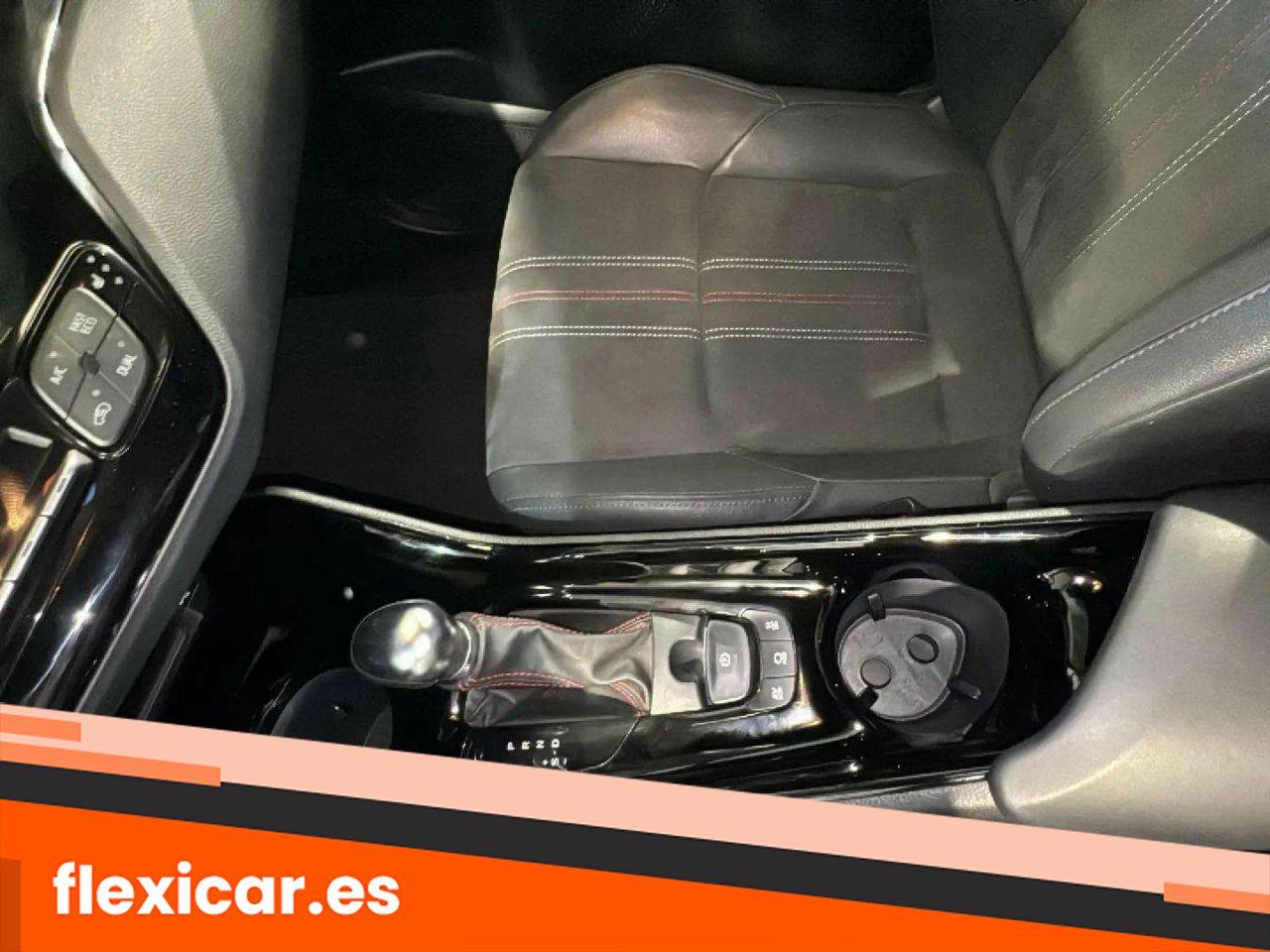Foto Toyota C-HR 28