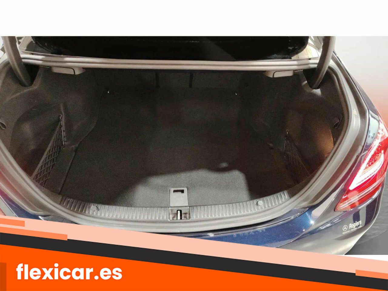 Foto Mercedes-Benz Clase C 30