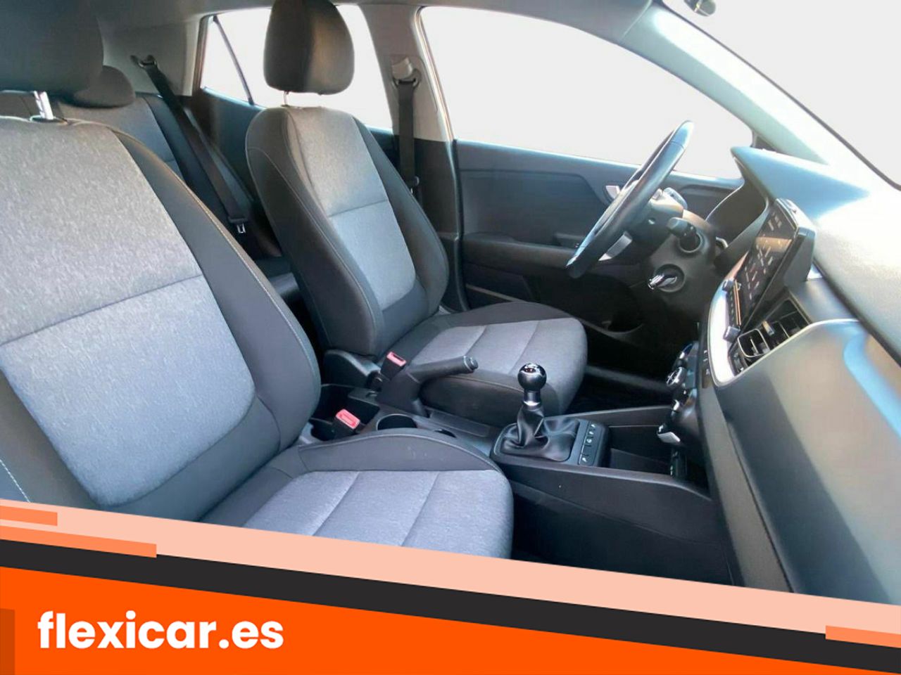 Foto Kia Stonic 24