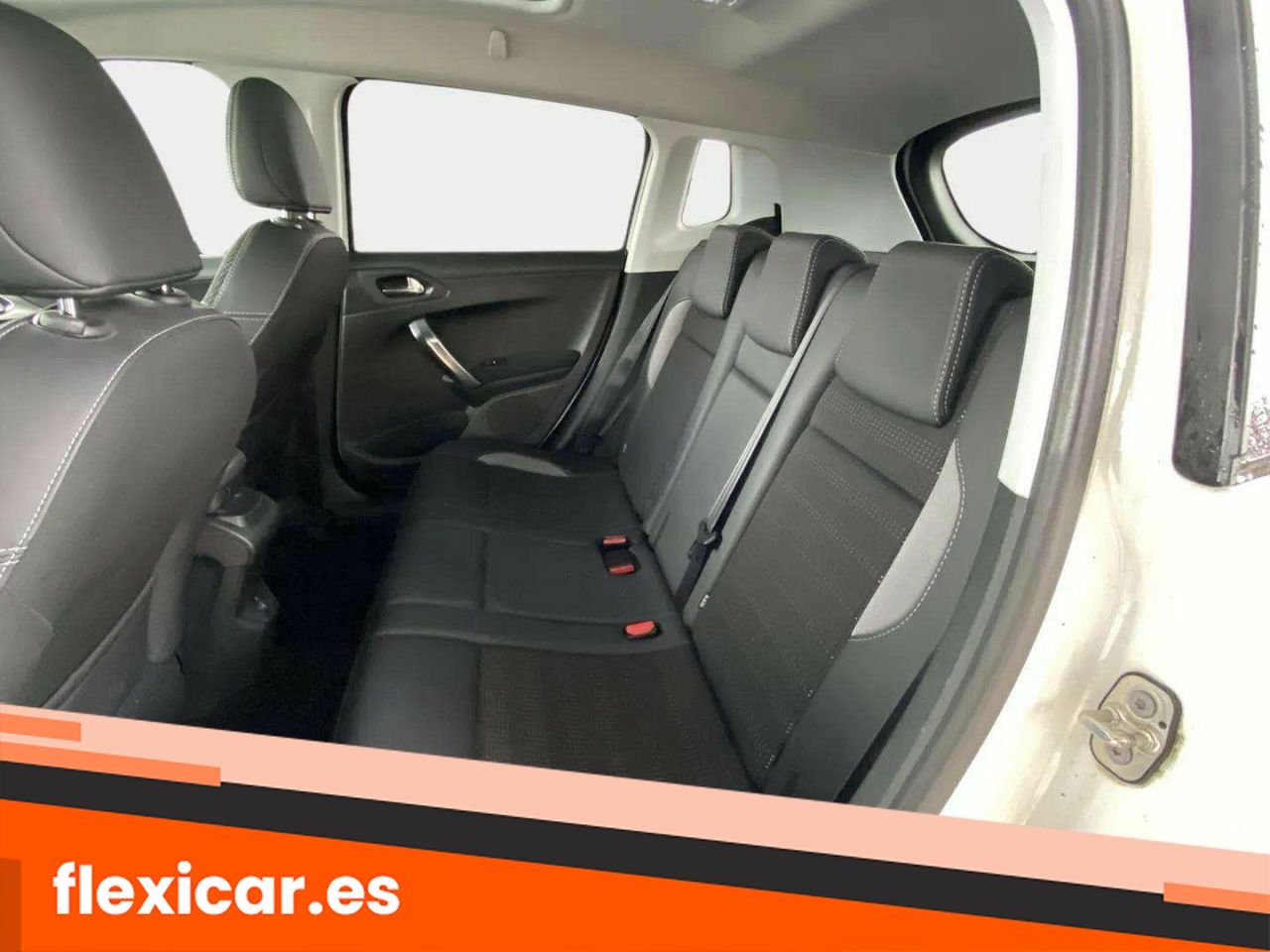Foto Peugeot 2008 15