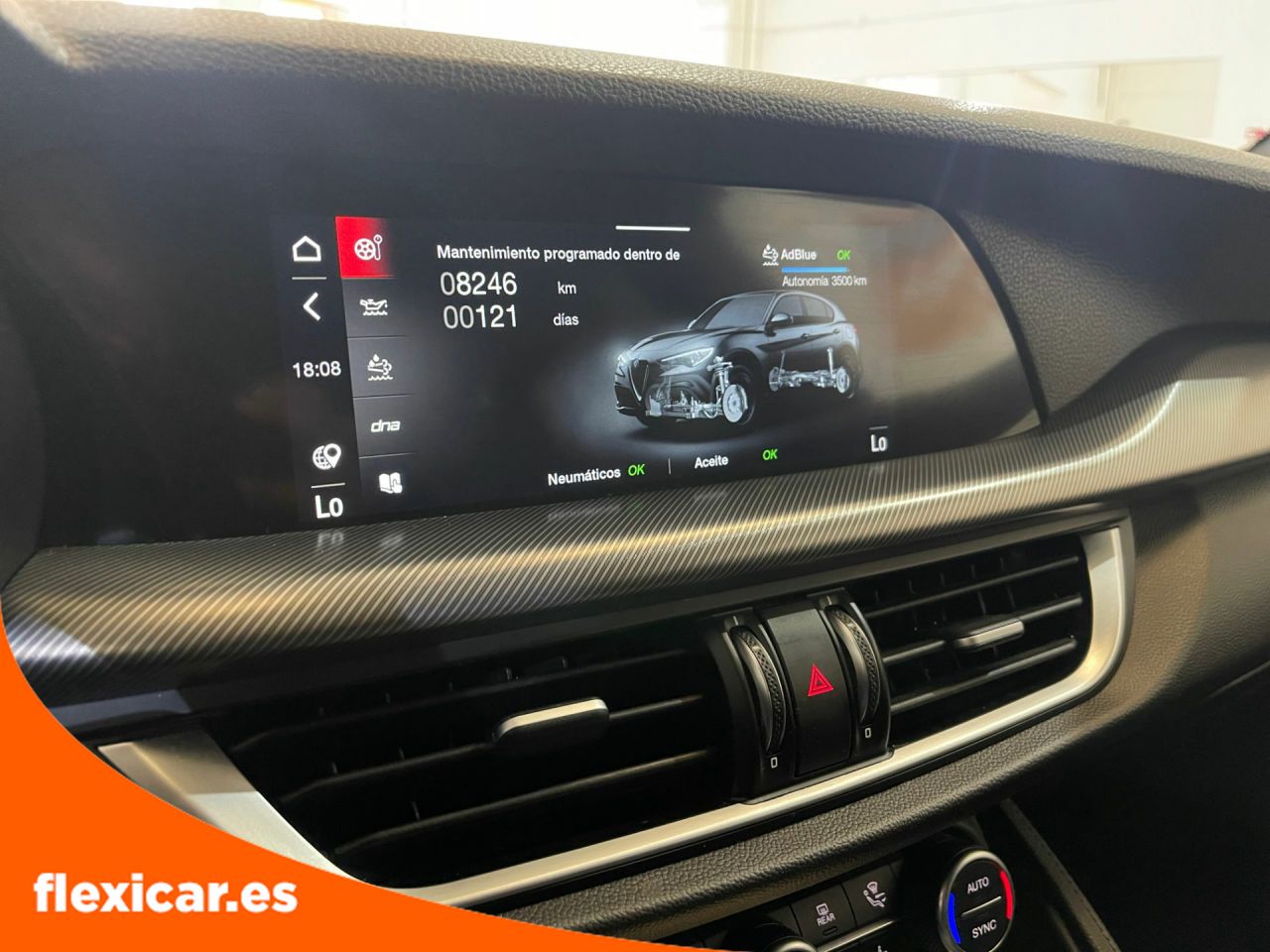 Foto Alfa Romeo Stelvio 11