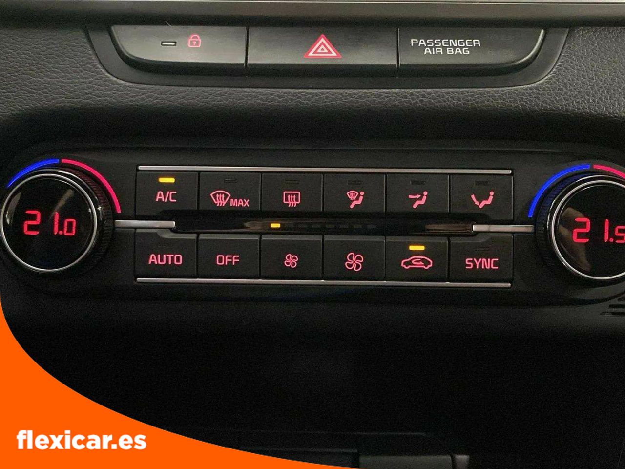 Foto Kia XCeed 31