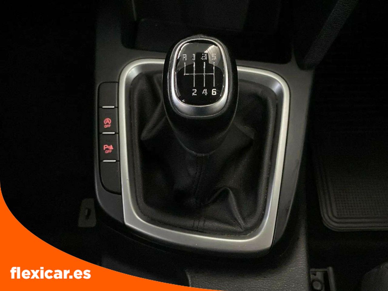 Foto Kia XCeed 32