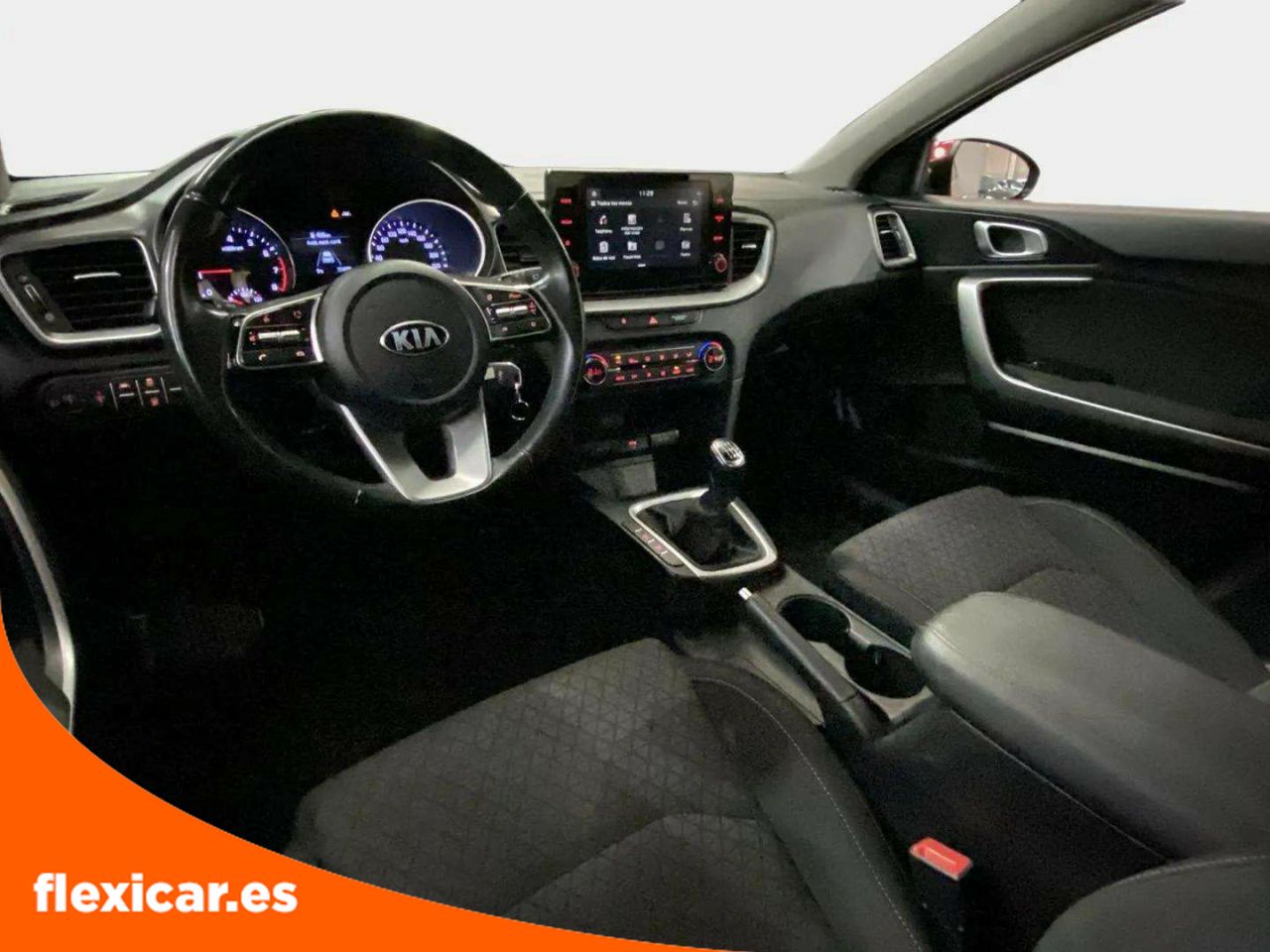 Foto Kia XCeed 34